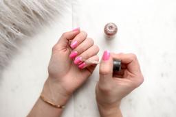 Top tips for taking care of your acrylic nails