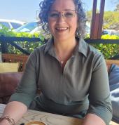 Careen Visagie - passionate about helping people through transformation, helping them to grow in how they nourish themselves and finding freedom in the everyday stuff!