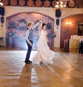 Bride and Groom dancing their choreographed Wedding Dance
