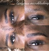 Microblading eyebrows
