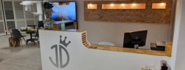 Jay Dental Strand Central 1