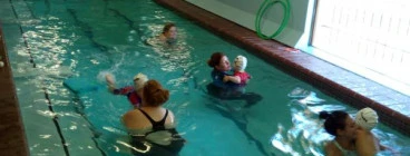 Baby swimming group lesson
